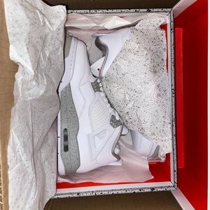 Jordan 4 White Oreo